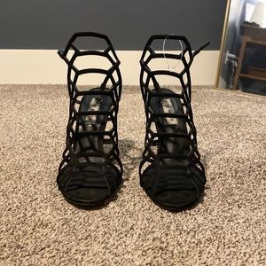 Steve Madden black high heels. Size is 8.5 and comfortable to wear.